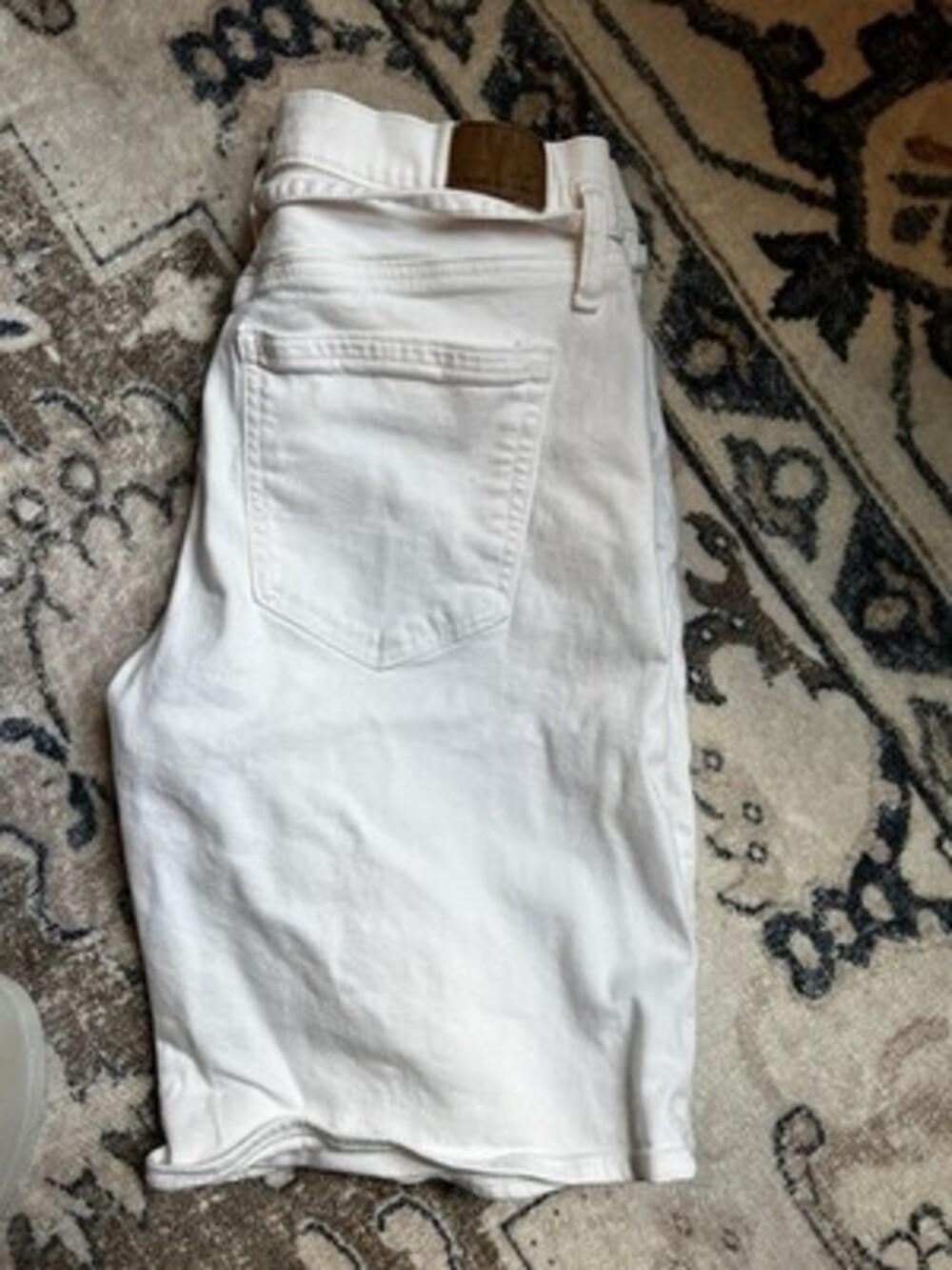 American Eagle Stretch White Short Jorts Sz 6 Regular With Belt
